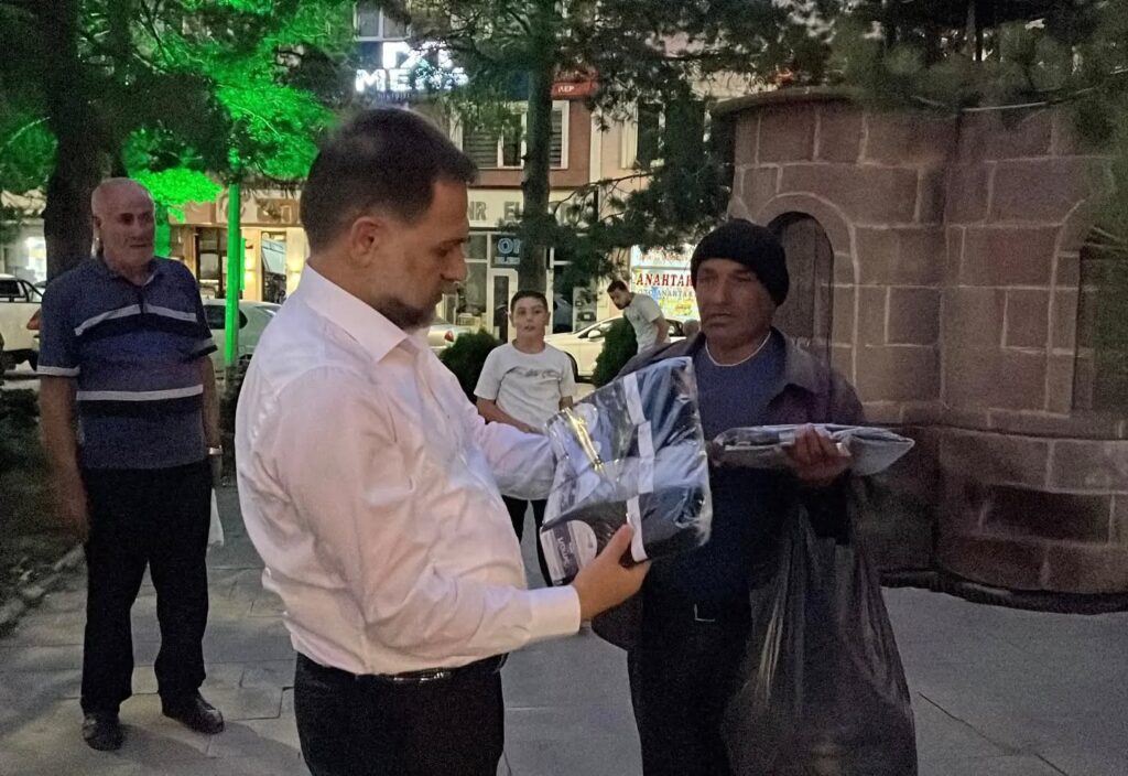 Akşam mesaimizdeki saha ziyaretlerimize hız kesmeden devam ediyoruz.